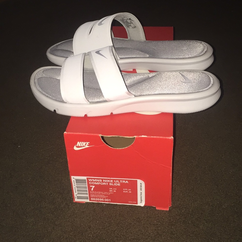 Nike Ultra Comfort Slides